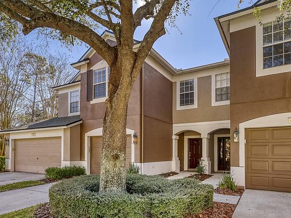 2nd image of 4908 Pond Ridge Dr