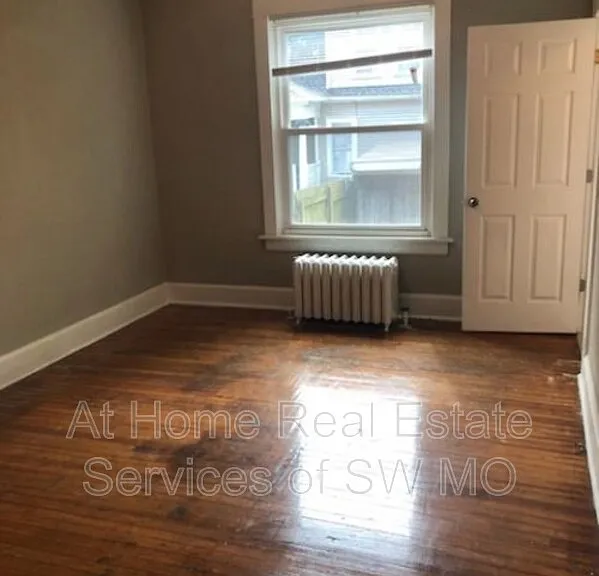 633 W State St #1B — Photo 6