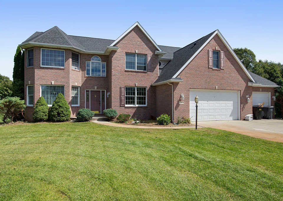 1st image of 313 Hyder Circle Dr
