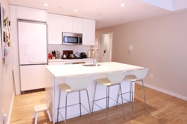 Rented by Compass | media 5