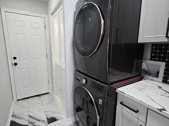 5th image of 5433 C St SE APT 2