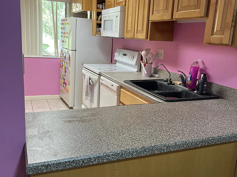 2756 SW 14th Dr #2756 — Photo 17