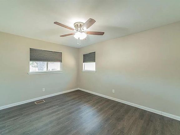 5th image of 3520 Norton Dr