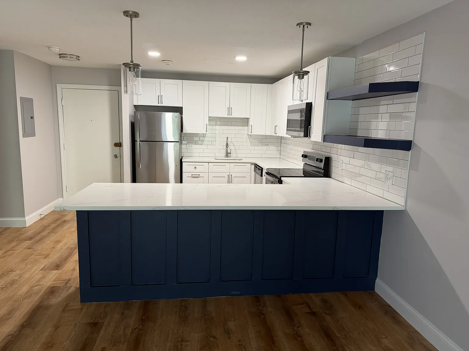 1 bed, 965 sqft, $2,295 — Photo 1
