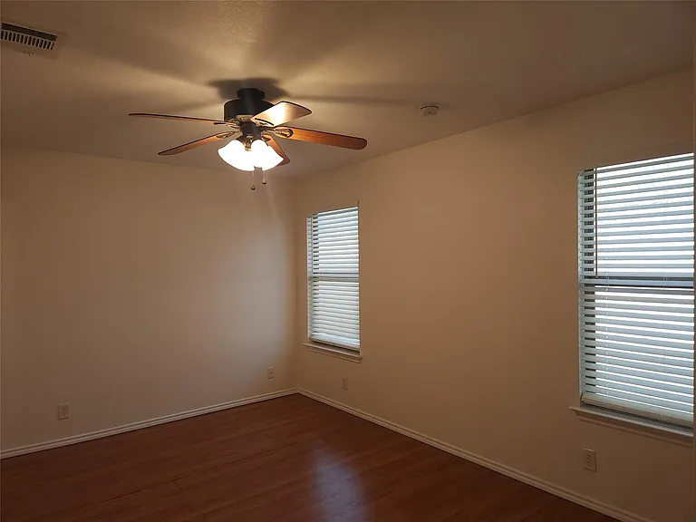 273 Tower Dr — Photo 6