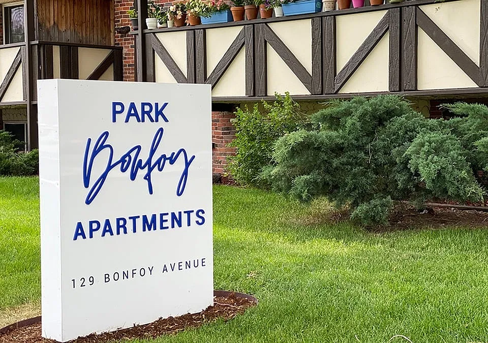 wh_parkbonfoy_exterior5_1200x675