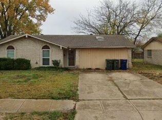 810 N Shore Dr, Garland, TX