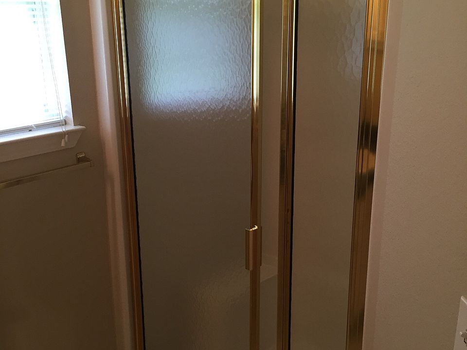 Master shower