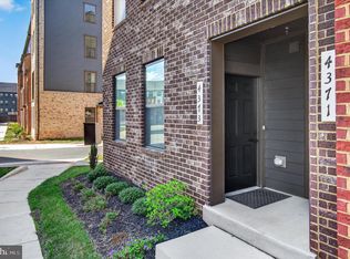 4373 Black Tulip Way #241, Chantilly, VA 20151