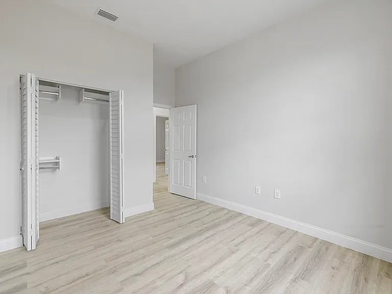 1213 County St E — Photo 31