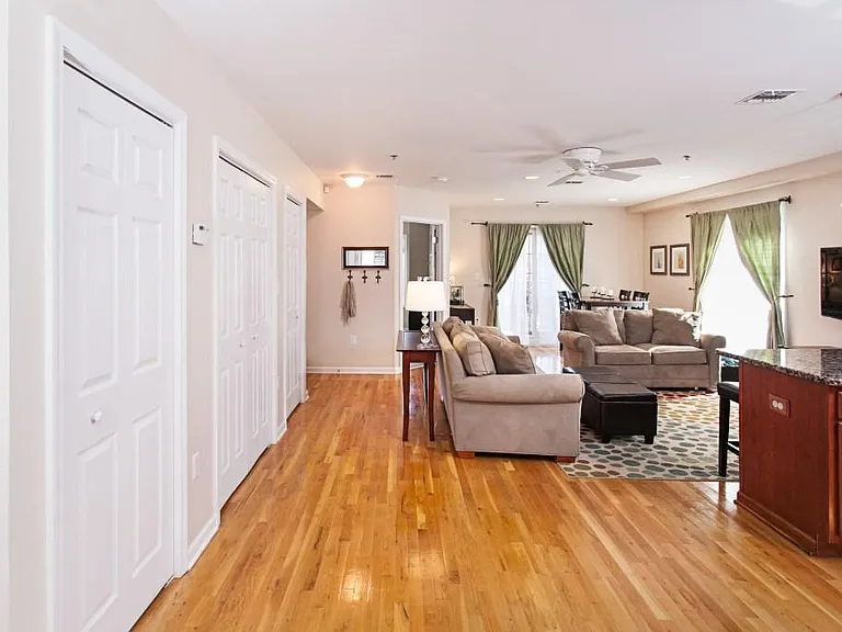 200 Jackson St #3 — Photo 2