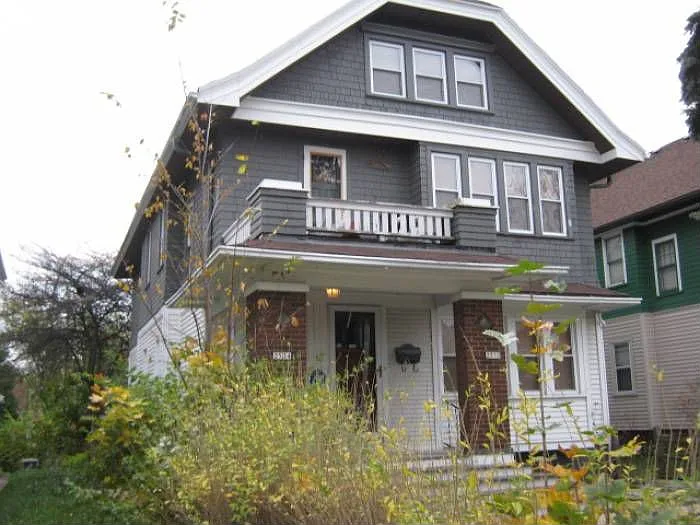 2532 N 49th St photo 1