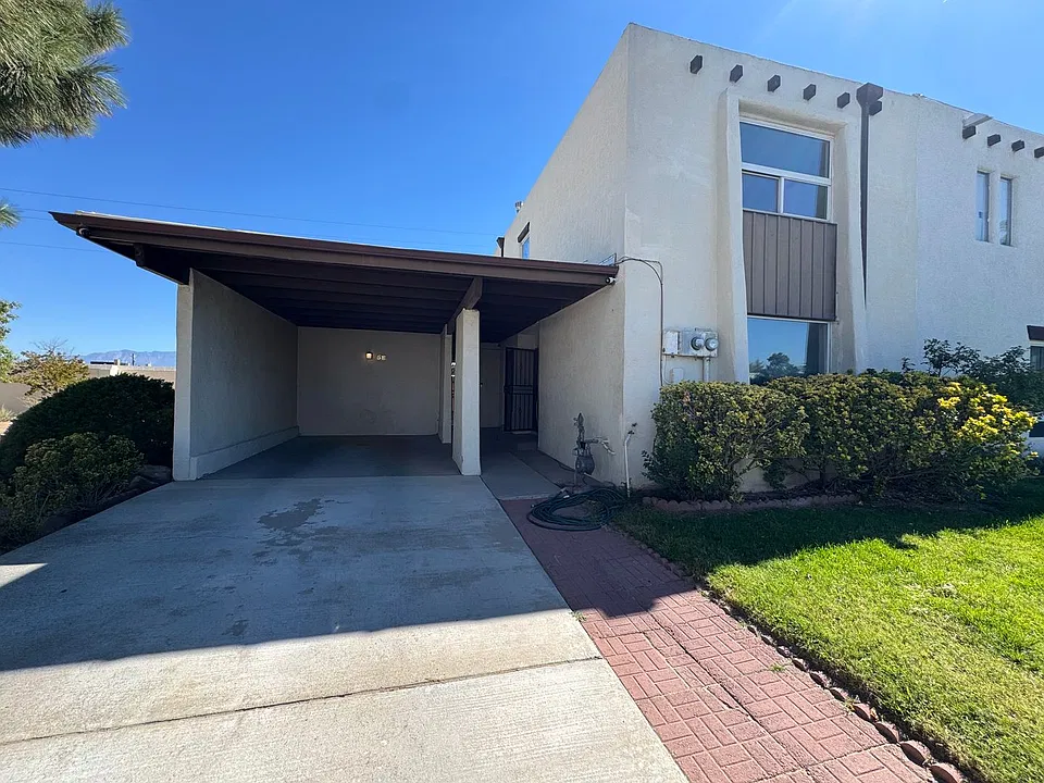 58 Calle Monte Aplanado NW