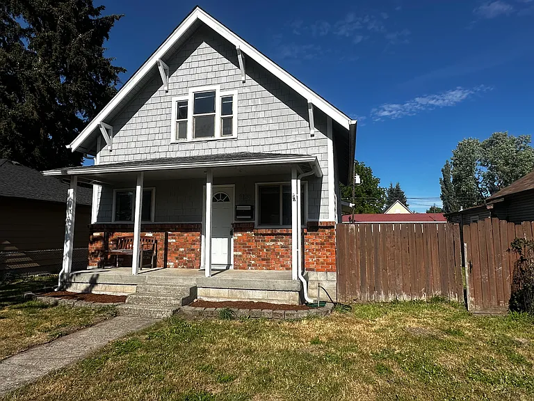 1120 F St — Photo 27
