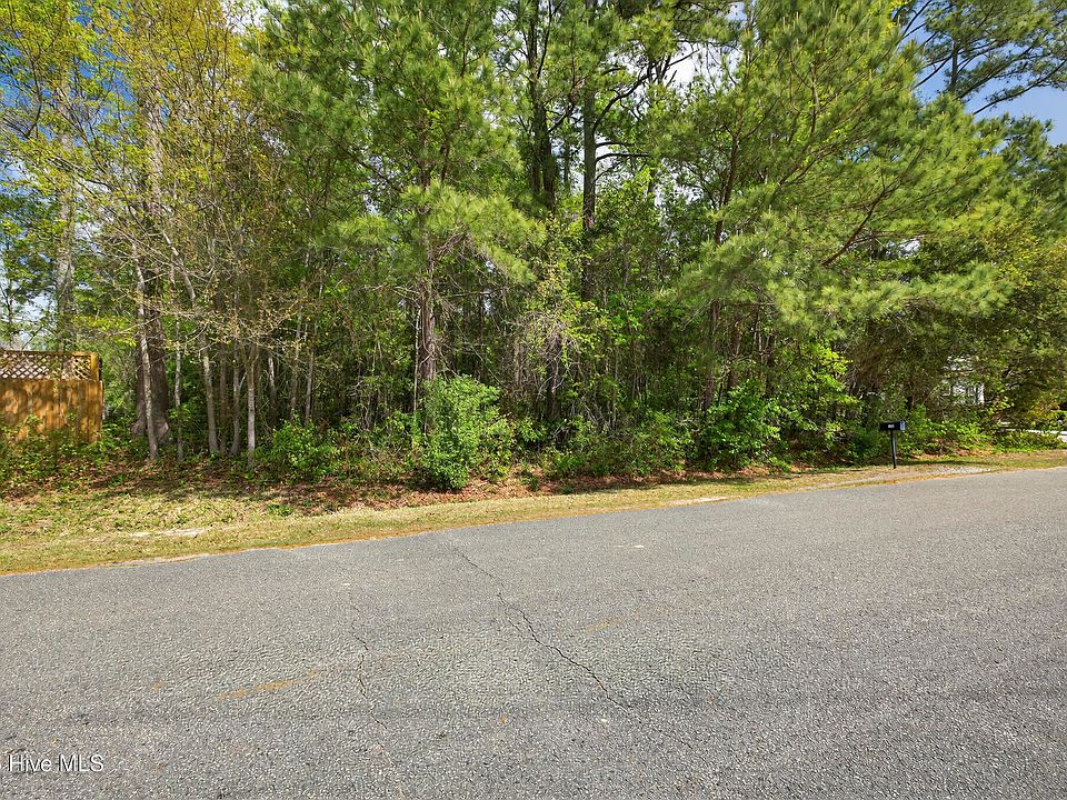 1st image of 133 Live Oak Drive