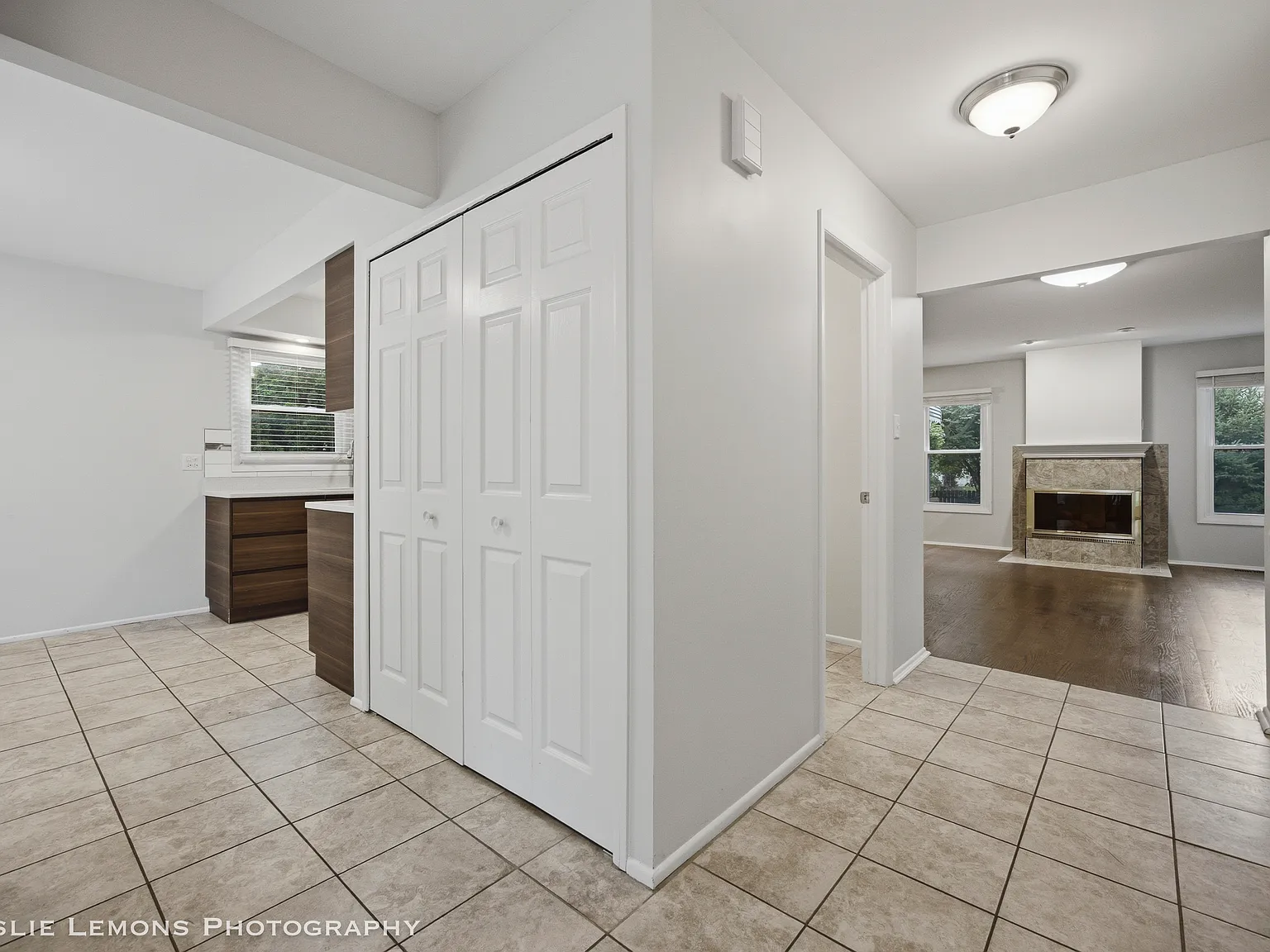 4 bed, 2.5 bath, 1950 sqft, $2,950 — Photo 2