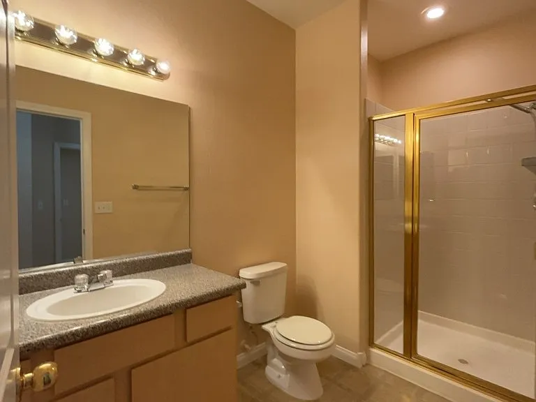 4915 E Russell Rd #145 — Photo 10