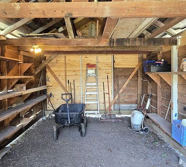417 E Jack St — Photo 29