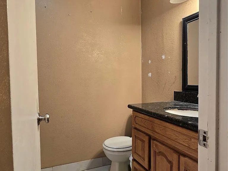 7913 Grove Ridge Dr — Photo 23