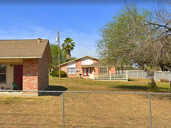 2nd image of 2300 Alamo St #1079