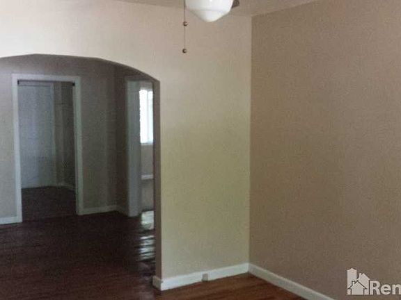 2nd image of 1217 S Meridian St