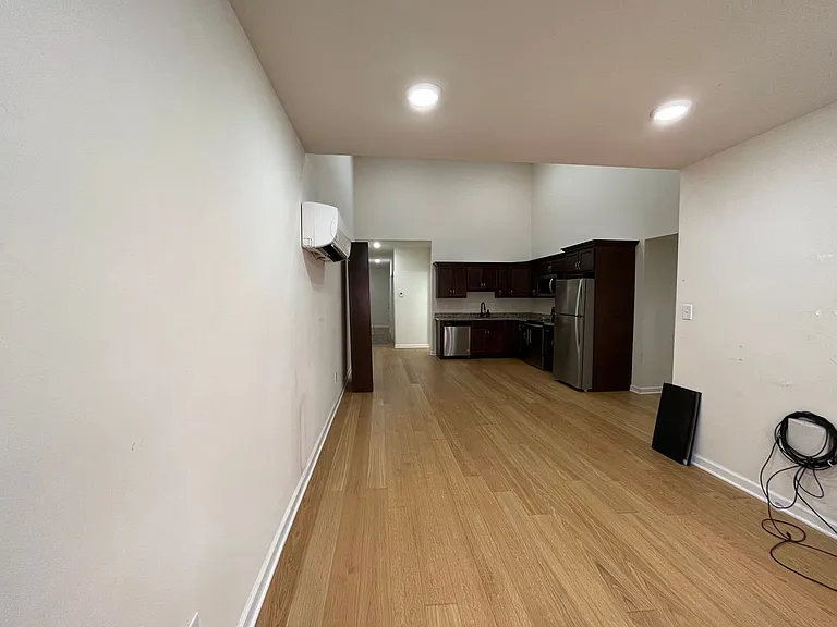 99 Pine Street — Photo 34