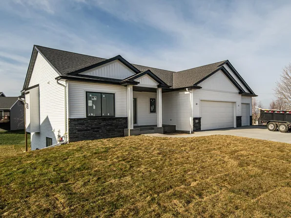 1443 Anthony Ct, Zumbrota, MN 55992