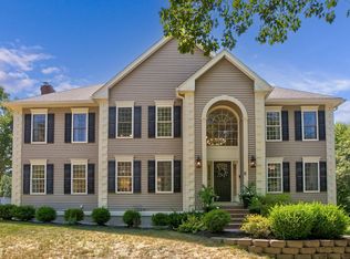 8 Settlers Rdg, Windham, NH 03087