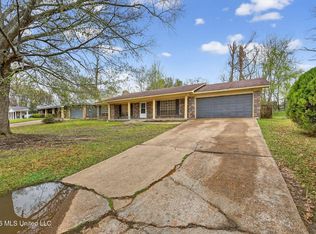 1062 Autumn St, Jackson, MS 39212