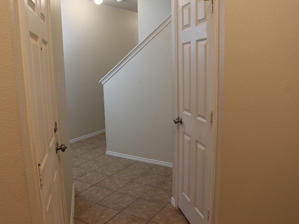 Entry way