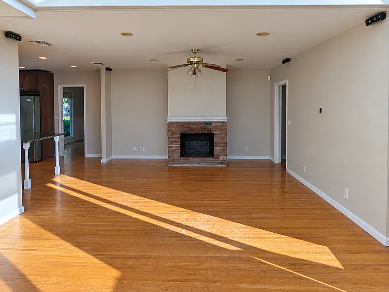 4 bed, 3.0 bath, $5,900 — Photo 2