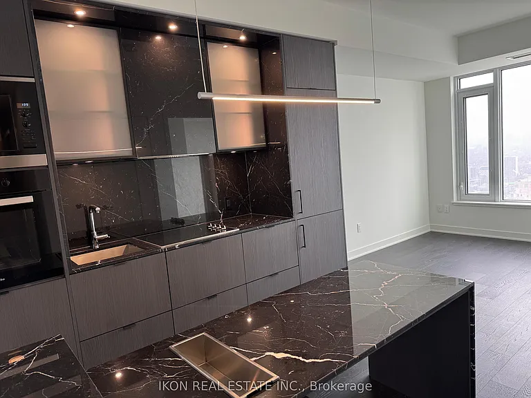 11 Yorkville Ave #4001 — Photo 12