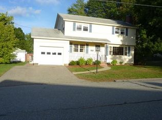 145 Trull Ln E, Lowell, MA 01852