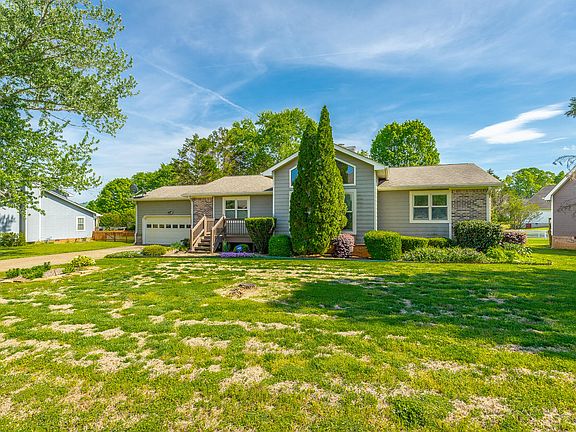 3rd image of 8504 Horseshoe Bend Ln