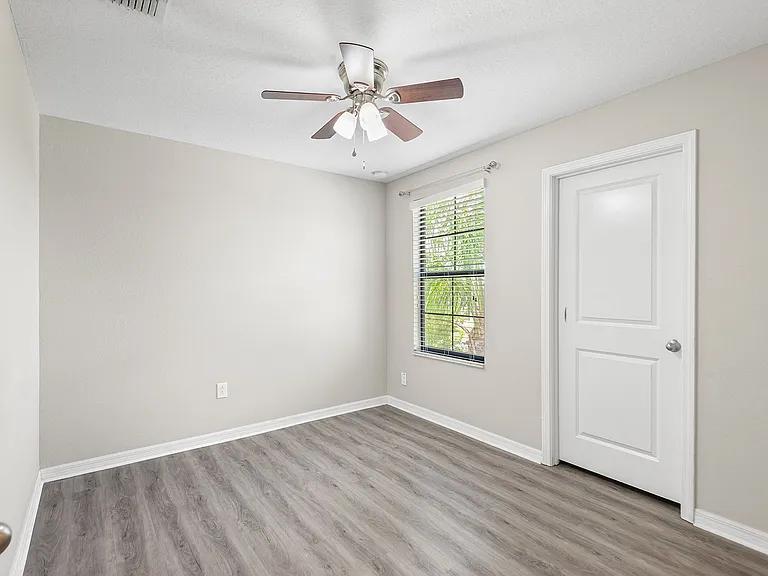 11201 Hudson Hills Ln — Photo 14