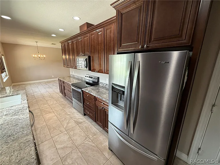 3047 W Kirkwood Pl — Photo 10