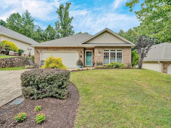 6034 Brahma Rd, Roanoke, VA 24018