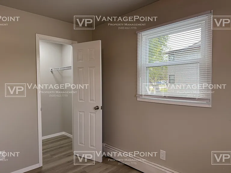 2120 Van Deuren St #C — Photo 10