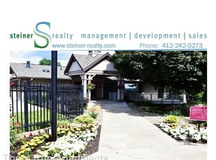 800 Kris Dr APT 146, Moon Township, PA 15108