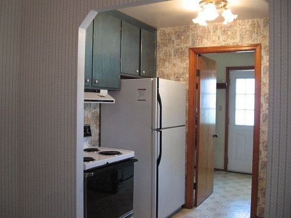 2nd image of 1222 Hulett Ave