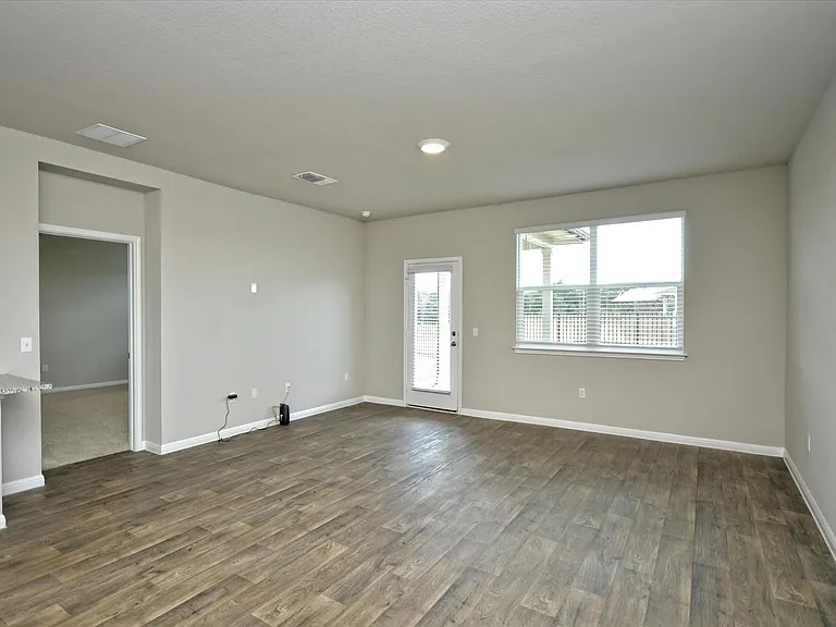 413 Rainmaker Ln — Photo 8