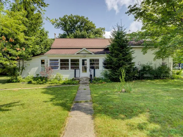 116 S Walnut St, Kalkaska, MI 49646