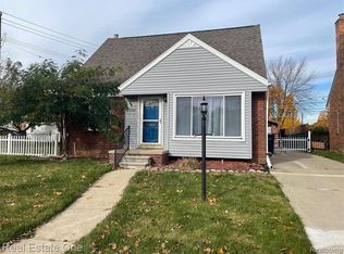 1950 Walnut St, Dearborn, MI 48124