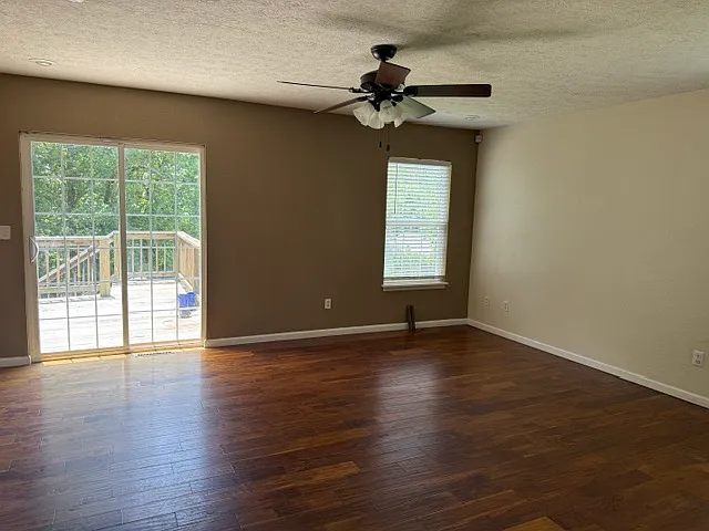 18682 Lynn Ln — Photo 4