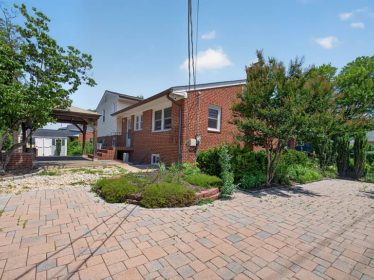 6824 Felix St — Photo 30