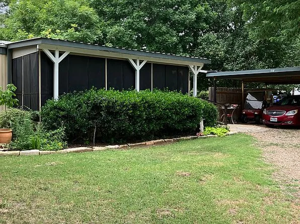 1709 E Apache Trl, Granbury, TX 76048