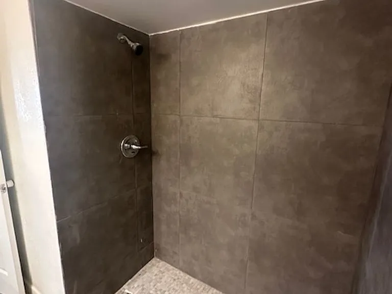 842 S La Salle Dr — Photo 26
