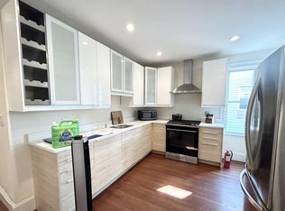 692 Columbia Rd #2, Boston, MA 02125