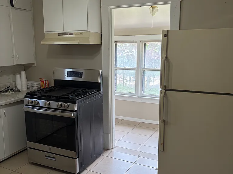 372 N Wabash Ave — Photo 8