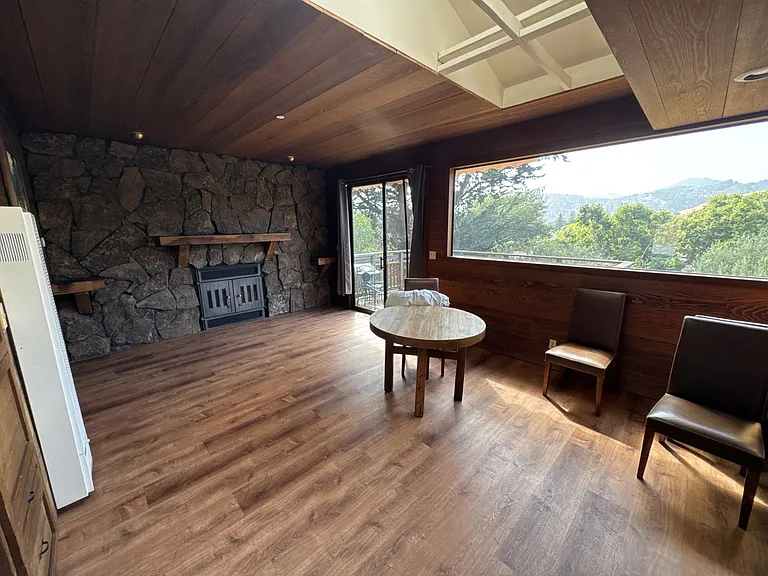 12 Neila Way — Photo 3